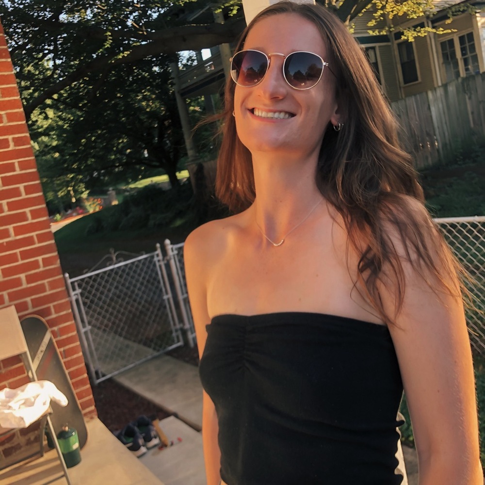 Meet your Posher, Julia